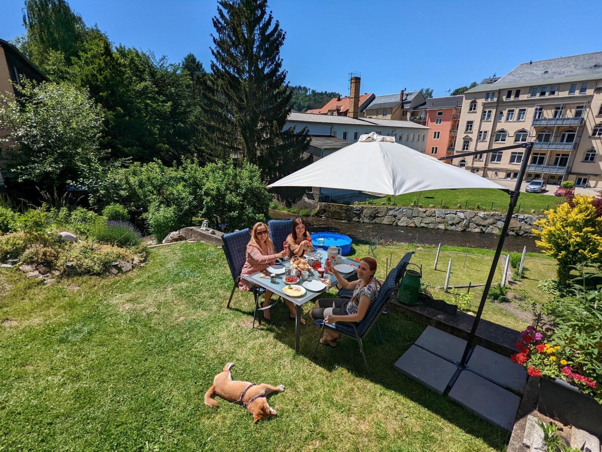 F4 - Urlaubsmagie - Grosse Wohnung Fuer Bis Zu 10 Personen Зебниц Экстерьер фото